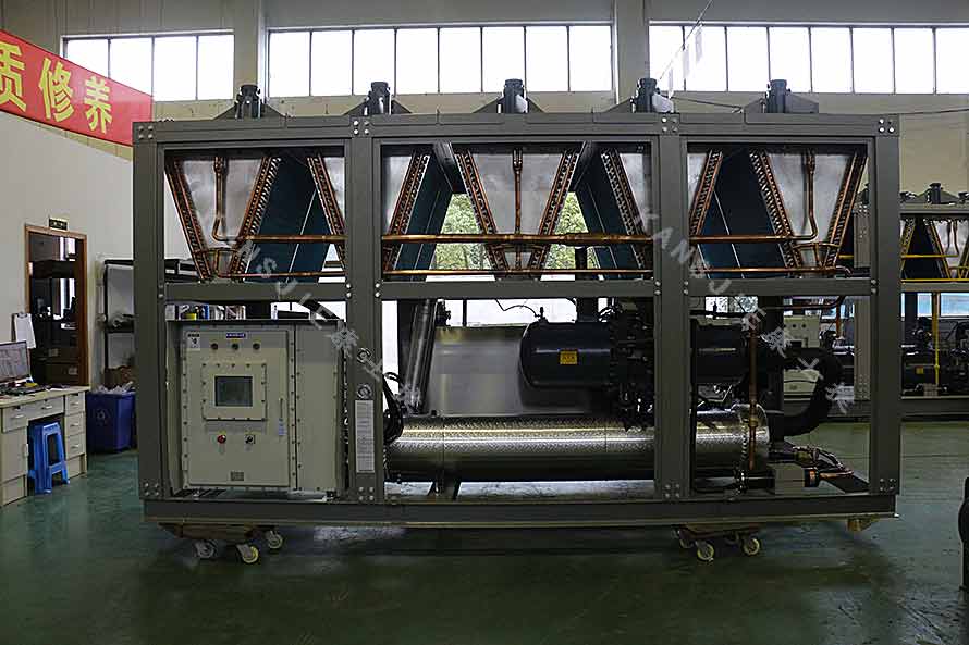 制藥業(yè)控溫用制冷冷水機(jī)組